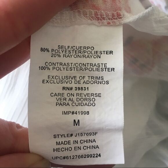 Jolt Floral Blouse    - Picture 5 of 5